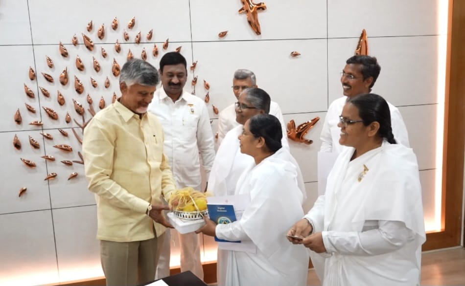 Tying Rakhi to Andhra Pradesh CM Bro. N. Chandrababu Naidu ji & Governor H. E. Abdul Nazeer ji